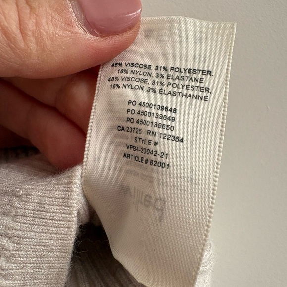 Aritzia Wilfred Reso Cropped Crew Neck Sweater Tank Heather Oatmeal size L - Picture 5 of 6